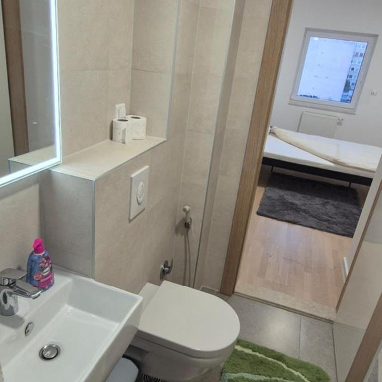 Sarajevo City Apartment - Three-Bedroom Apartment with View - 8