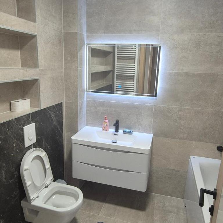 Sarajevo City Apartment - Three-Bedroom Apartment with View - 12
