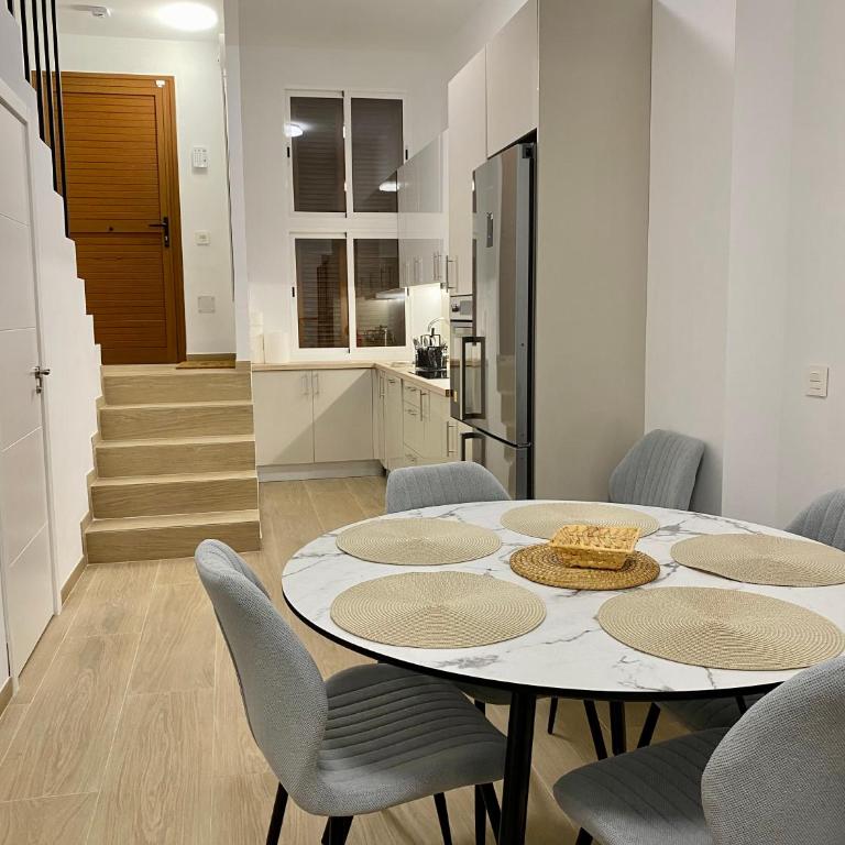 Best duplex Las Americas - Apartamento de 2 dormitorios - 8