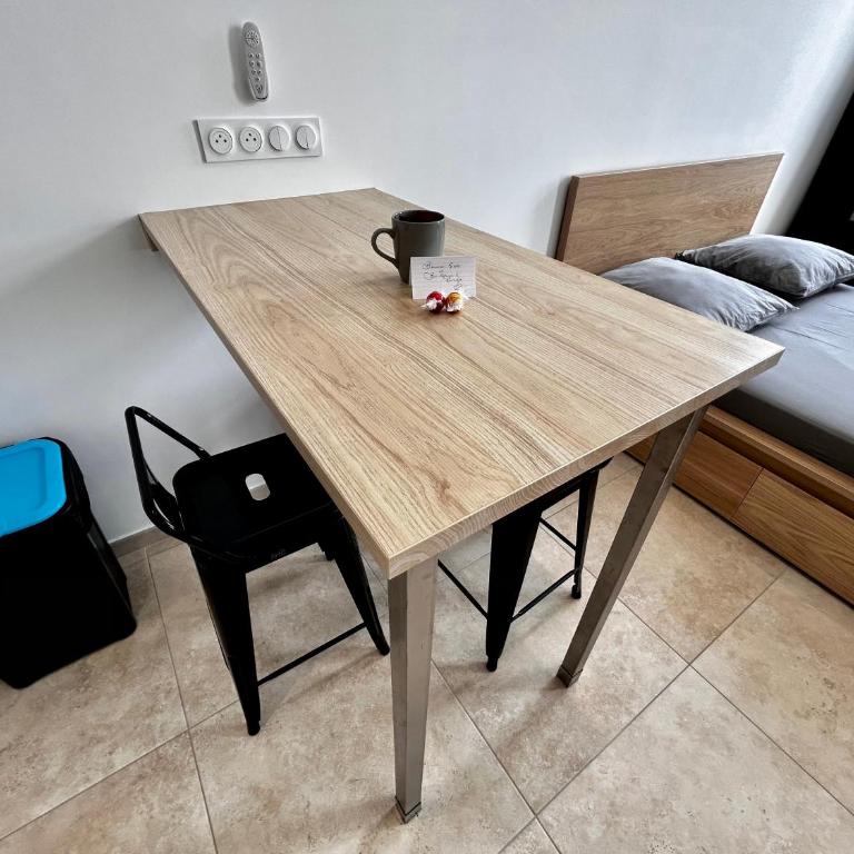 Appartement vue imprenable Vieux-Port et Notre Dame - Studio - Vue sur Mer - 17