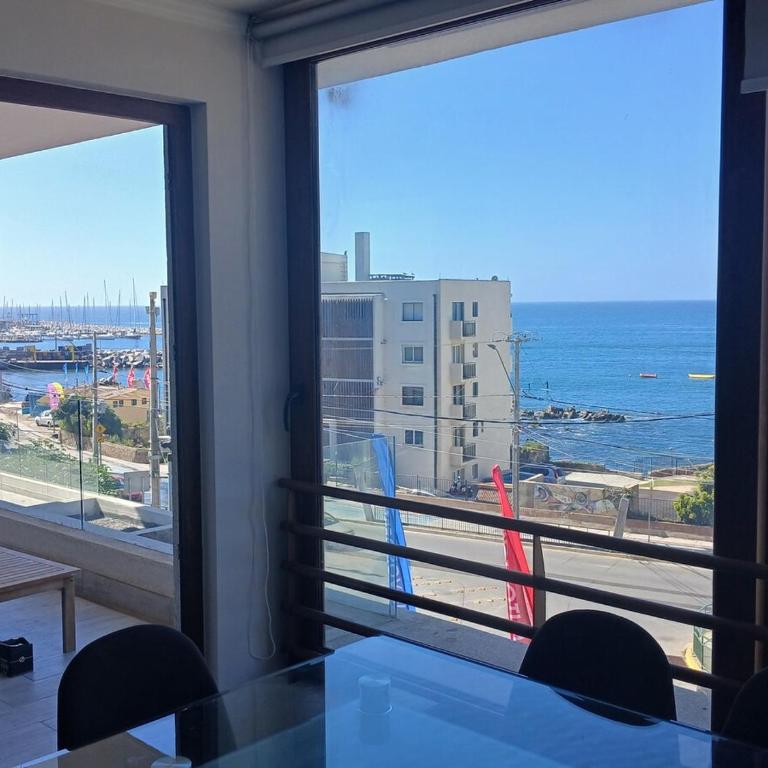 Departamento nuevo, amoblado, gran vista al mar, a pasos de la playa - Two-Bedroom Apartment - 8