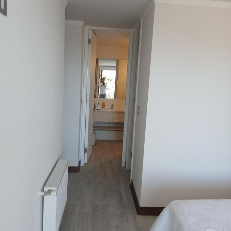 Departamento nuevo, amoblado, gran vista al mar, a pasos de la playa - Two-Bedroom Apartment - 13