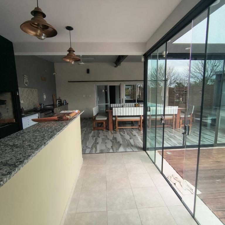 Cabaña La Luisa DOS pileta quincho salon - Three-Bedroom House - 7