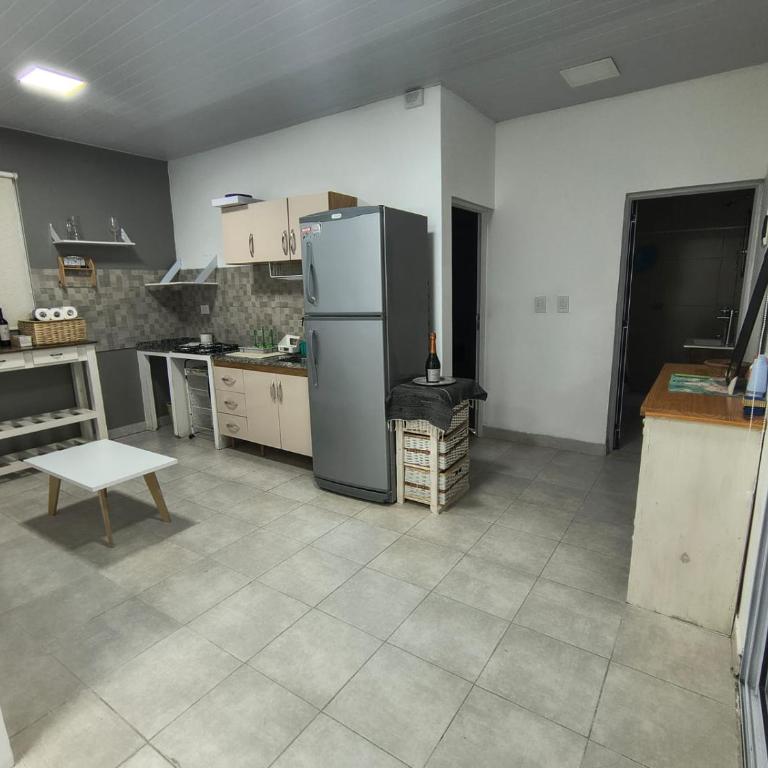 Cabaña La Luisa DOS pileta quincho salon - Three-Bedroom House - 8