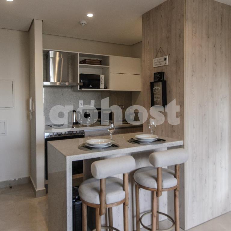 Brand new 1 BR apt minutes from the Airport - Apartment - 10