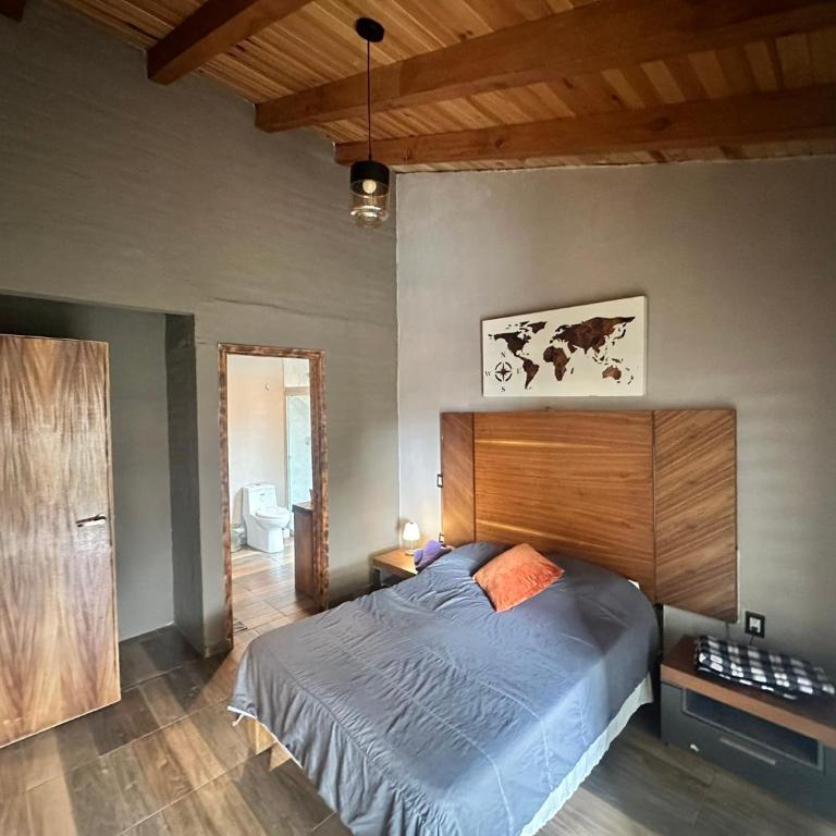 Cabaña El Atardecer, Mazamitla - Three-Bedroom Chalet - 3