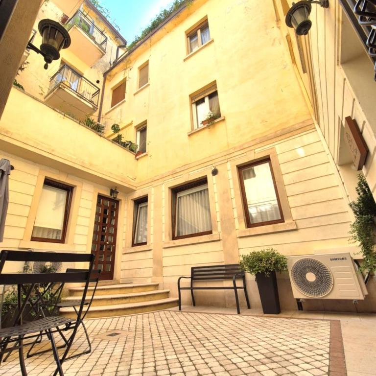 La Pigna Suites - Deluxe Room - 2