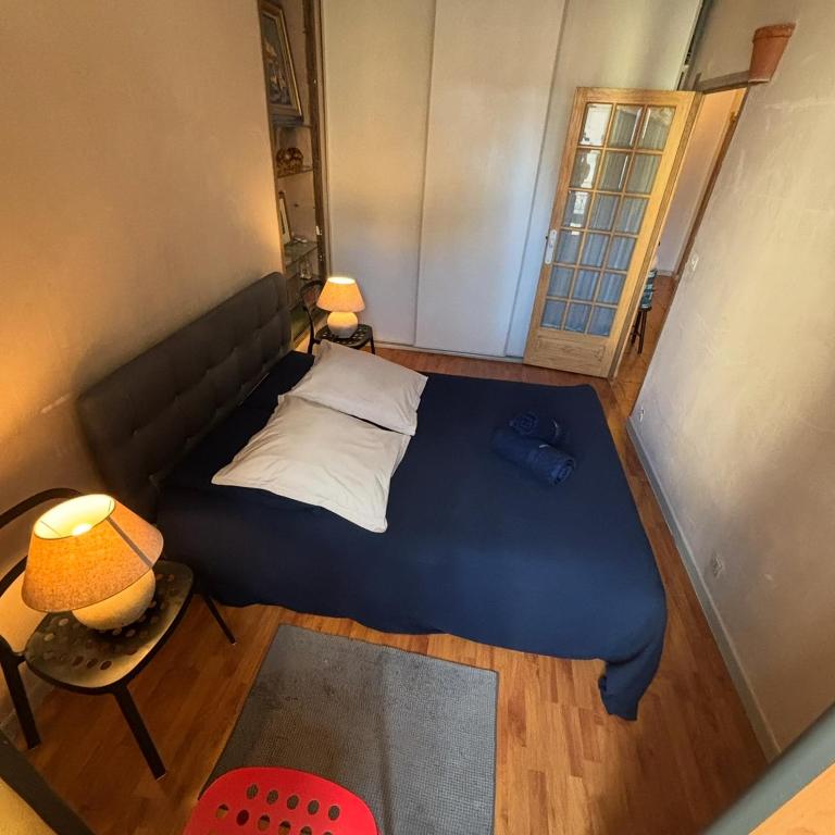 Room for NUDISTS near Nice port in a shared apartment - Chambre Double - 1
