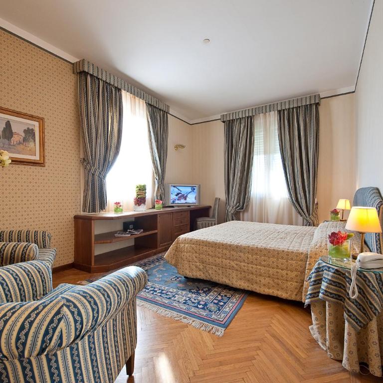 Grand Hotel Nizza Et Suisse - Camera Matrimoniale - 3