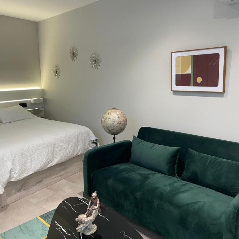 LUCE Apartments - One-Bedroom Apartment - 8