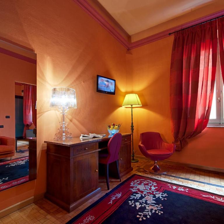 Grand Hotel Nizza Et Suisse - Suite - 4