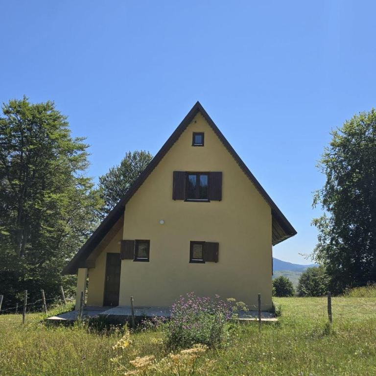 Enchanting chalet amidst impressive nature - Kuća sa 2 Spavaće Sobe - 1