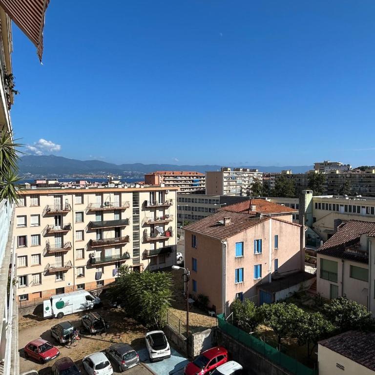 Le Romane-appartement calme et confort-15 minutes à pied de l hyper centre-parking gratuit - Appartement 1 Chambre - 9