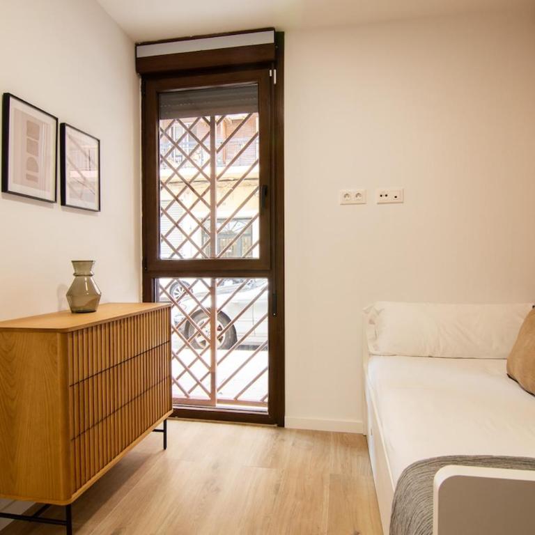 Casa Berni i Català - One-Bedroom Apartment - 7