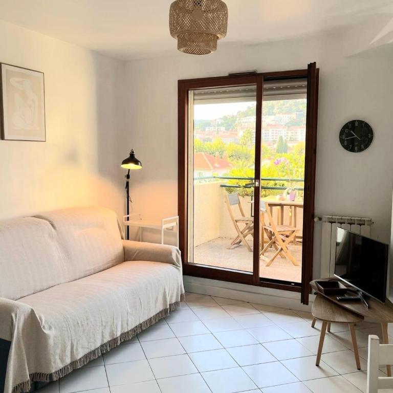 T2, 4 pers max, terrasse avec vue et parking privé, proche centre et mer - Apartment mit 1 Schlafzimmer - 6