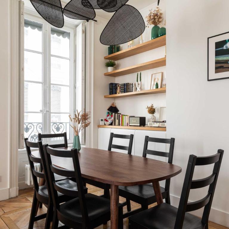 Luminous Apartment 2BR 4P - Bellecour Place Ampère - Appartement 2 Chambres - 3
