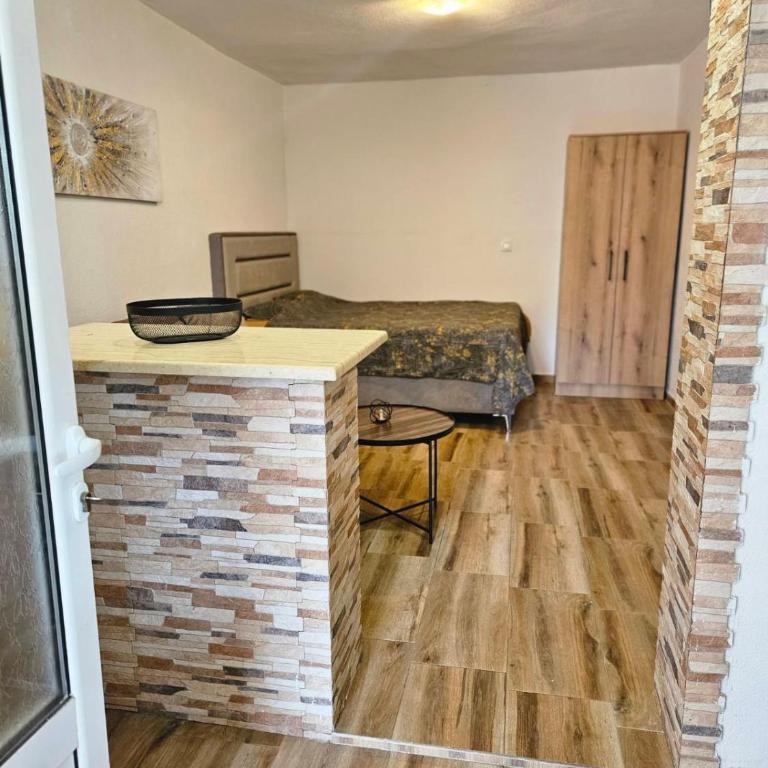 Cozy Nest Studio Bar - Apartment - 1