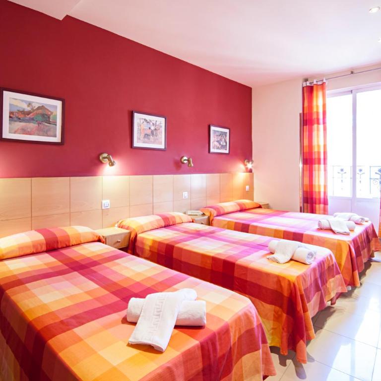 Hostal Inter Plaza Mayor AUTO CHECK IN - Habitación Triple - 1
