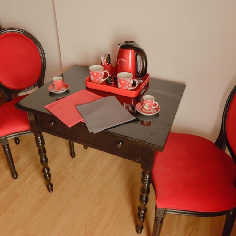 La Villa Léa - Chambre Double avec Salle de Bains Privative - 5