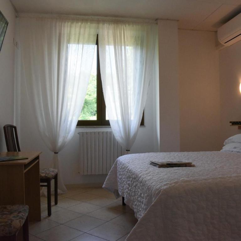 Hotel Livio - Camera Matrimoniale Standard - 8