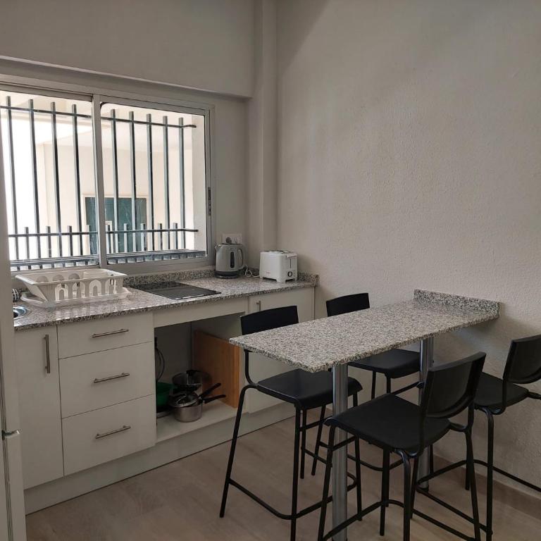 Alfonso Center Apartment - Two-Bedroom Apartment - 2