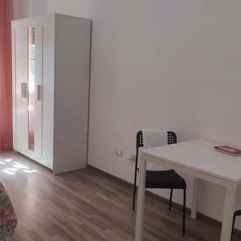 Room CasaVostrA 2 - Camera Matrimoniale/Doppia con Letti Singoli - 2