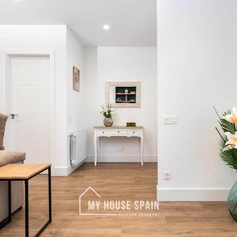 MyHouseSpain - Hermosa casa con jardín en Gijón - Casa de 5 dormitorios - 6