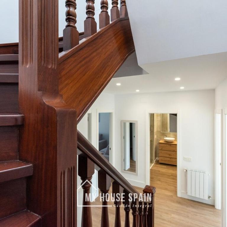 MyHouseSpain - Hermosa casa con jardín en Gijón - Casa de 5 dormitorios - 9