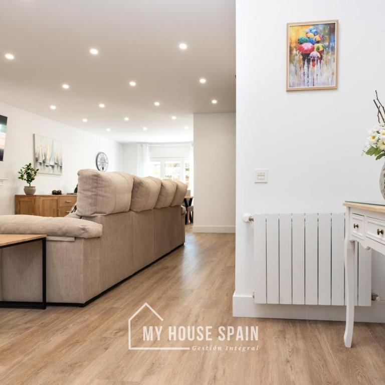MyHouseSpain - Hermosa casa con jardín en Gijón - Casa de 5 dormitorios - 17