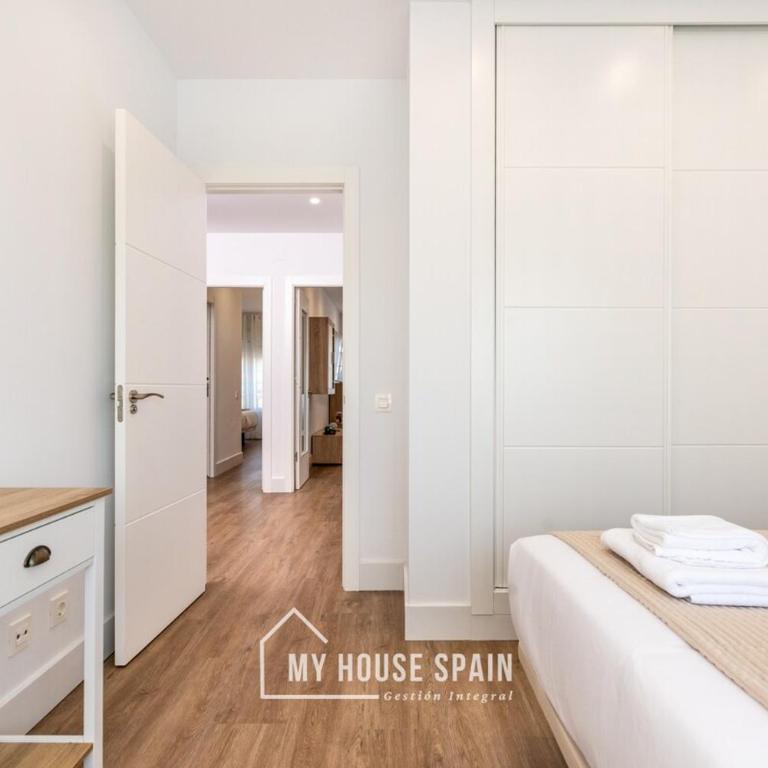 MyHouseSpain - Hermosa casa con jardín en Gijón - Casa de 5 dormitorios - 29