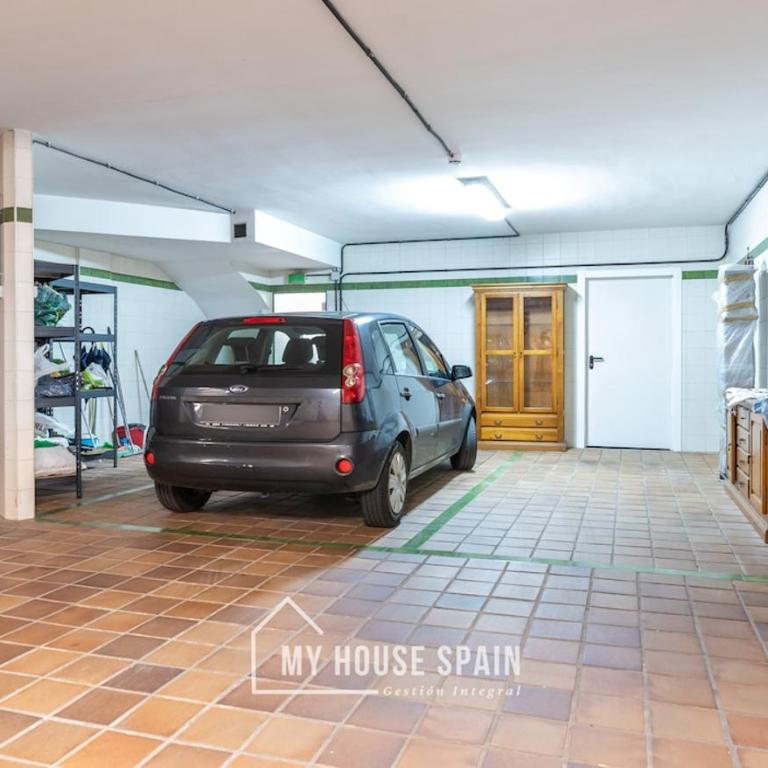 MyHouseSpain - Hermosa casa con jardín en Gijón - Casa de 5 dormitorios - 32