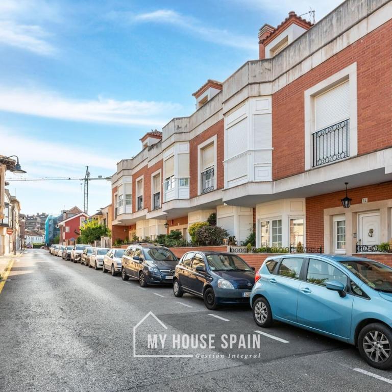 MyHouseSpain - Hermosa casa con jardín en Gijón - Casa de 5 dormitorios - 36