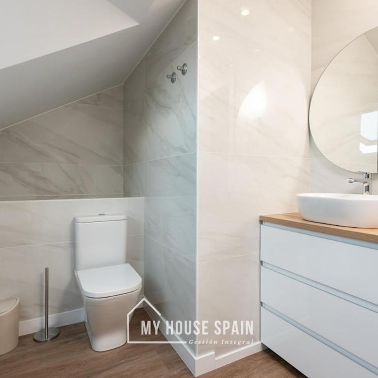 MyHouseSpain - Hermosa casa con jardín en Gijón - Casa de 5 dormitorios - 42