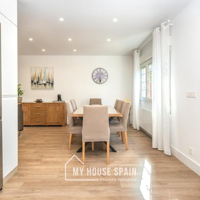 MyHouseSpain - Hermosa casa con jardín en Gijón - Casa de 5 dormitorios - 48