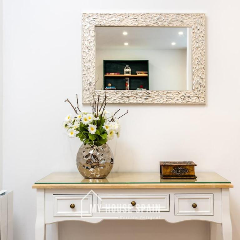 MyHouseSpain - Hermosa casa con jardín en Gijón - Casa de 5 dormitorios - 50
