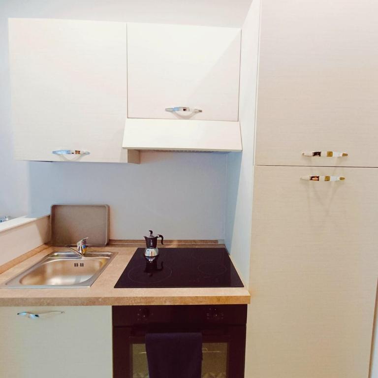 Serena Lake Garda Apartment Pool & Station - Appartamento con 1 Camera da Letto - 15