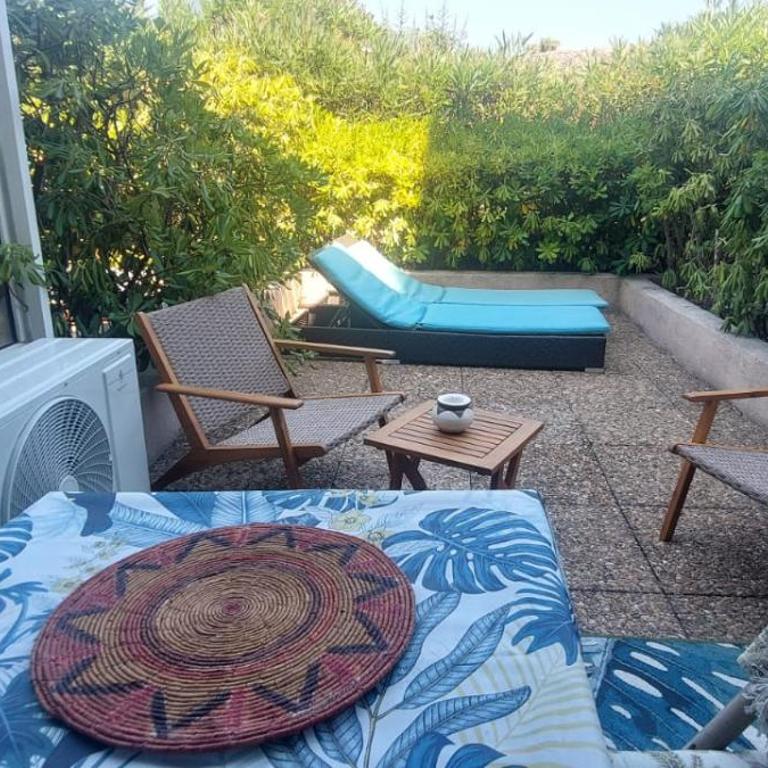 Studio with terrace in the center with AC - Appartement 1 Chambre - 13