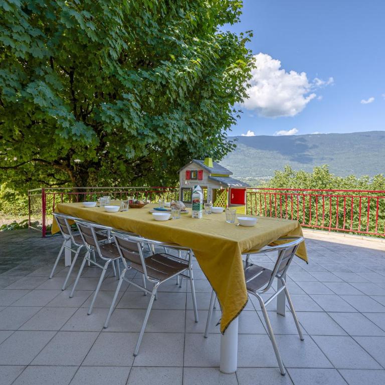 Le Gîte La Pierre Pons - vue montagne - Maison 3 Chambres - 13