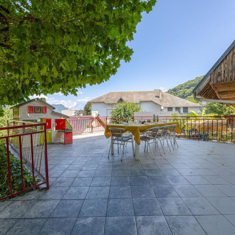 Le Gîte La Pierre Pons - vue montagne - Maison 3 Chambres - 14