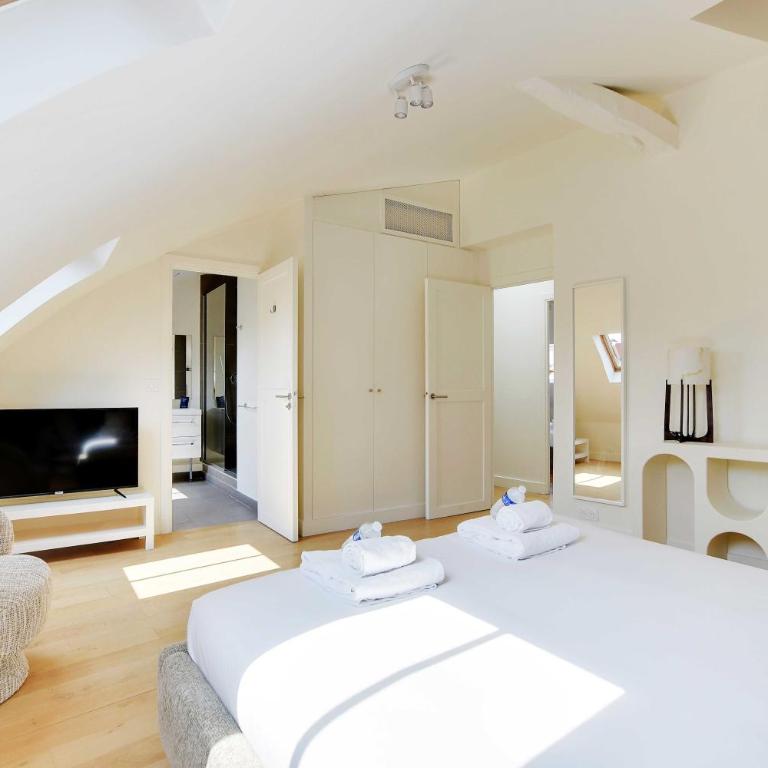 Apt a c 3BR 6P - Saint-Lazare Les Champs Elysée - Three-Bedroom Apartment - 11