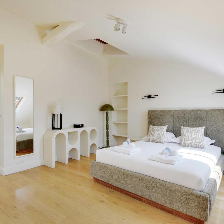 Apt a c 3BR 6P - Saint-Lazare Les Champs Elysée - Three-Bedroom Apartment - 16