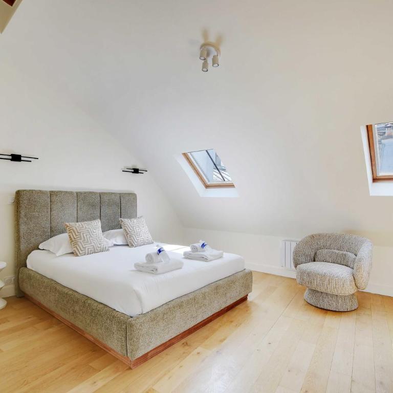 Apt a c 3BR 6P - Saint-Lazare Les Champs Elysée - Three-Bedroom Apartment - 23