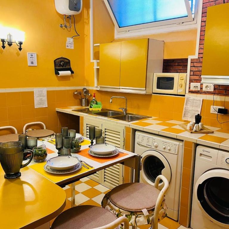 Aventino The Yellow Home - Appartamento con 2 Camere da Letto - 16