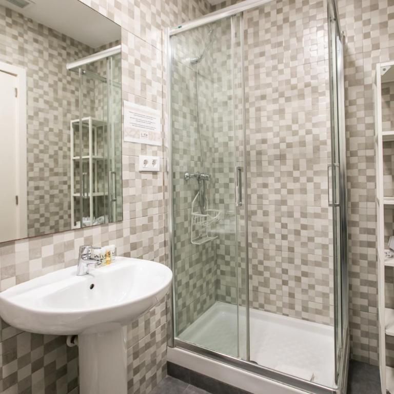 13PAR1004 - Fabulous apartment in the heart of Barcelona - Two-Bedroom Apartment - 11
