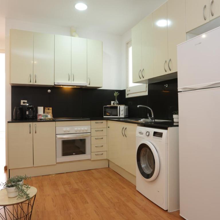53PAR1013 - Magnifico piso en el centro de Poble Sec - Three-Bedroom Apartment - 24