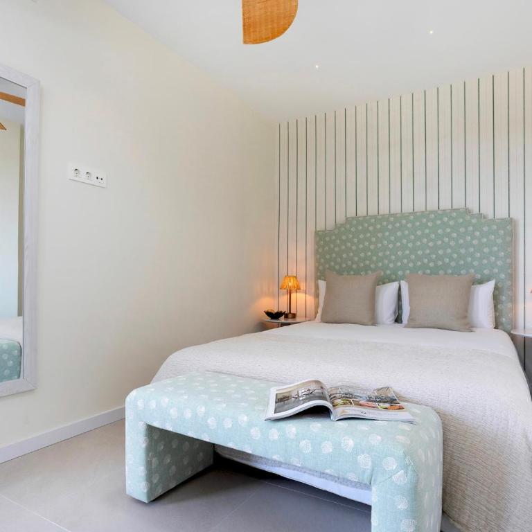 Genteel Home Señorío de Aloha - Three-Bedroom Apartment with Swimmingpool - 7