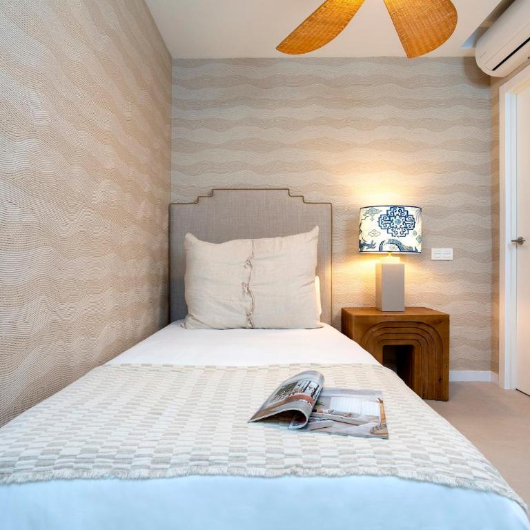 Genteel Home Señorío de Aloha - Three-Bedroom Apartment with Swimmingpool - 12