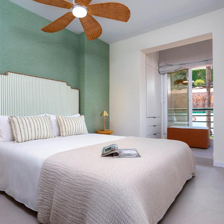 Genteel Home Señorío de Aloha - Three-Bedroom Apartment with Swimmingpool - 16