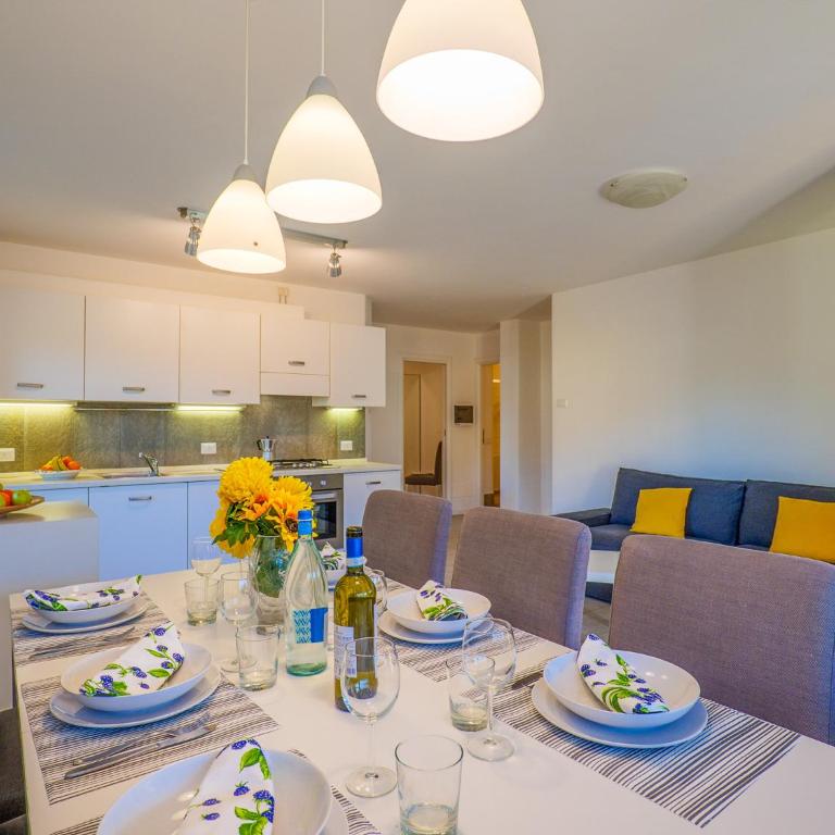 Rose Gialla Firsia Garten Ferienwohnung EG - Appartement avec Vue sur la Montagne - 7