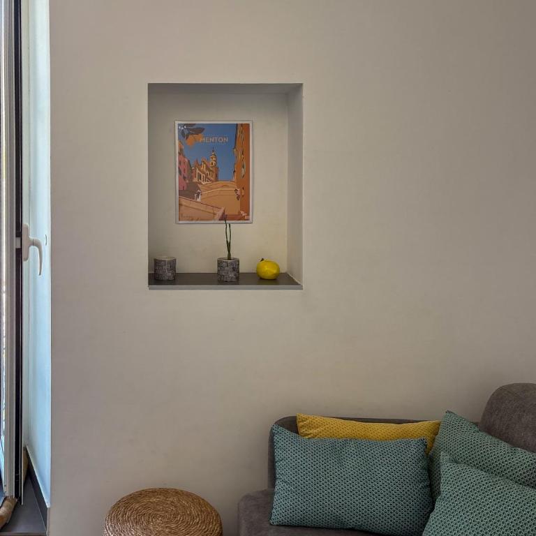 Menton 3 pièces vue mer bord de plage hyper centre - Apartment mit 2 Schlafzimmern - 9